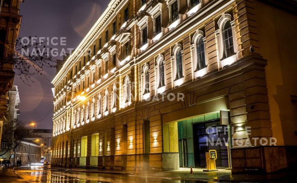 Аренда офиса 387 м², -1 этаж, в бизнес-центре Романов Двор I
