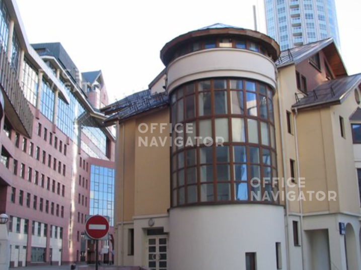 Аренда офиса 266.8 м², 1-2 этаж, в бизнес-центре Riverside Towers X
