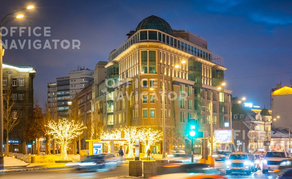 Аренда офиса 415.1 м², 1 этаж, в бизнес-центре Садовая-Спасская ул., 28
