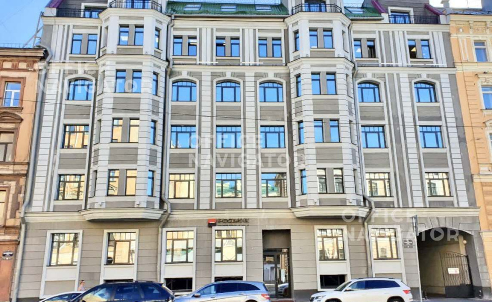 Аренда офиса 368 м², 4 этаж, в бизнес-центре Renaissance House
