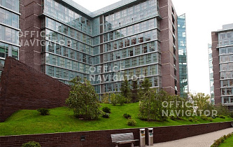 Бизнес-центр Вивальди Плаза B (Осень)