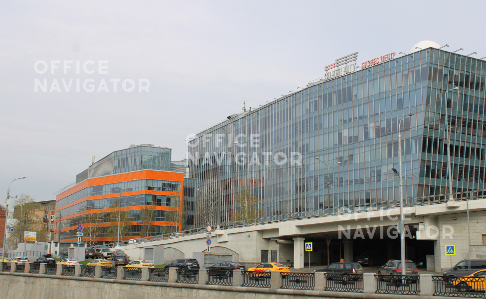 Аренда офиса 1600 м², 2 этаж, в бизнес-центре Серебряный город

