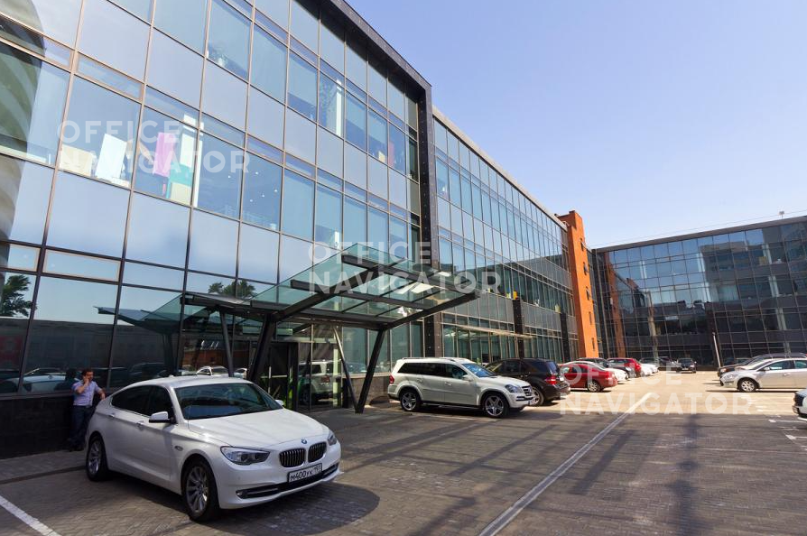 Аренда офиса 2327 м², 3 этаж, в бизнес-центре Black & White Фаза I
