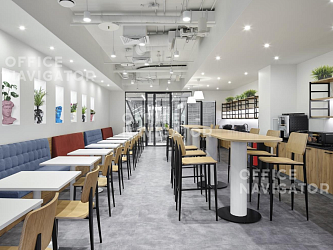 Business Club-Искра-Парк