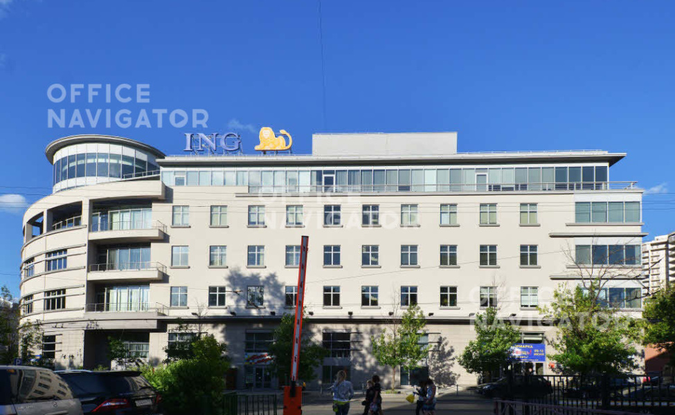 Аренда офиса 378 м², 1 этаж, в бизнес-центре Амбер Плаза
