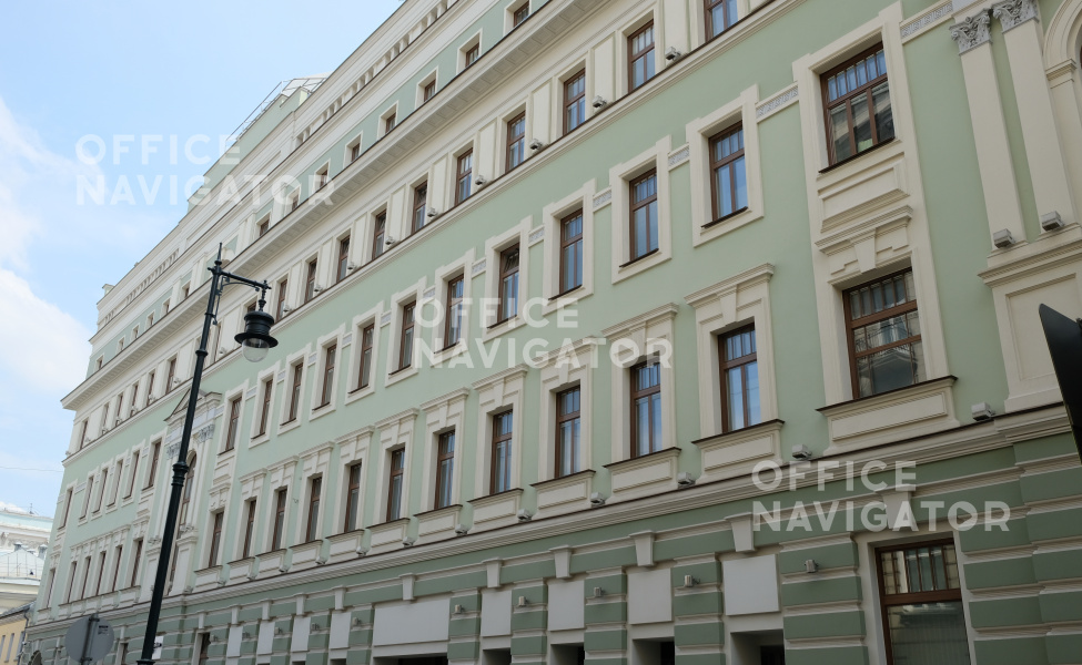 Аренда офиса 300 м², 1 этаж, в бизнес-центре Романов Двор I
