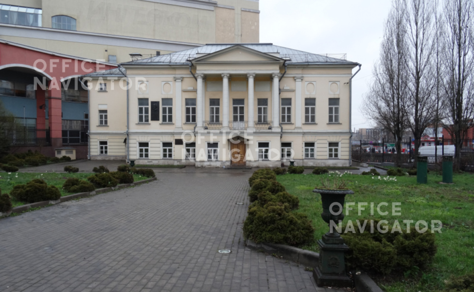 Аренда офиса 960 м², 1-2 этаж, в бизнес-центре Земляной Вал ул., 35, стр. 1
