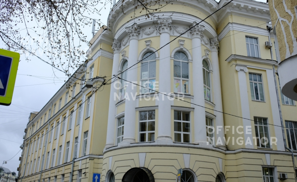 Аренда офиса 367.5 м², 4 этаж, в бизнес-центре Подсосенский пер., 20, стр. 1
