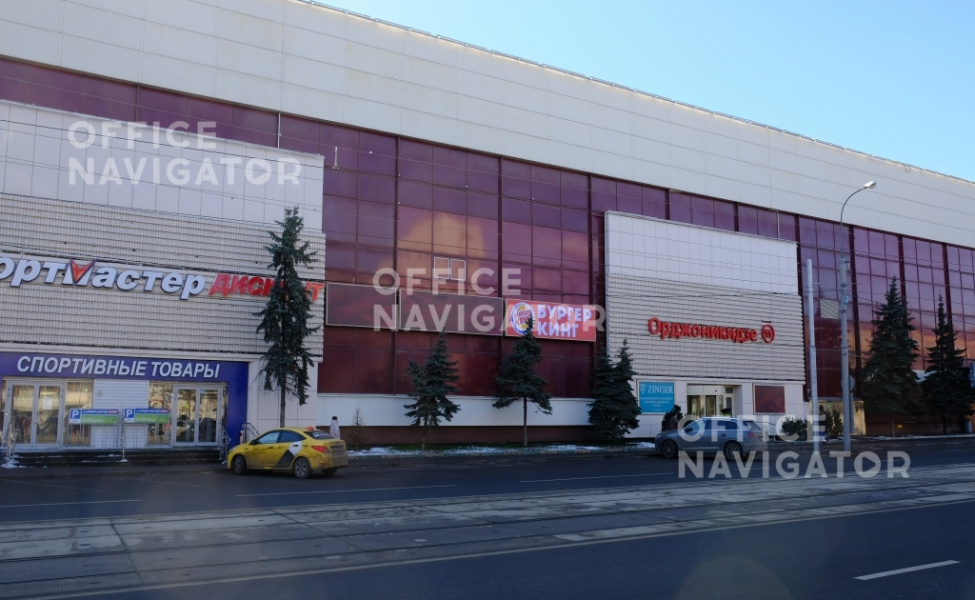 <name>Аренда офиса 273.5 м², 1 этаж, в бизнес-центре  Орджоникидзе 11</name>
