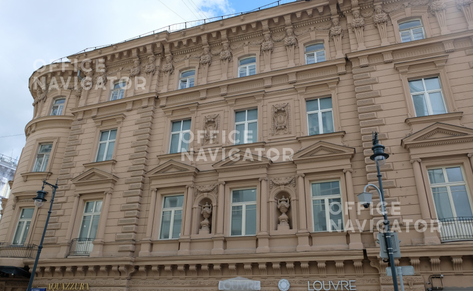 Аренда офиса 322 м², 2 этаж, в бизнес-центре Петровка ул., 18
