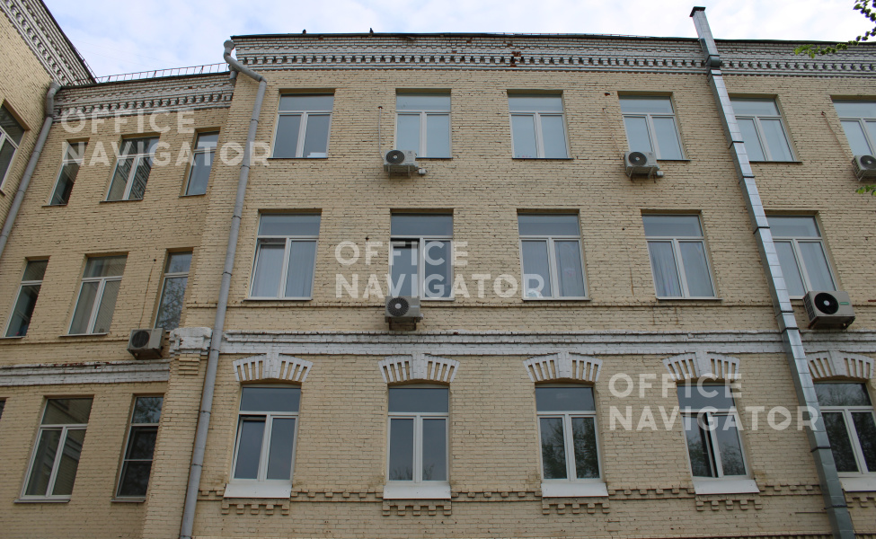 Аренда офиса 400 м², 3 этаж, в бизнес-центре Предтеченский М. пер., 1/2
