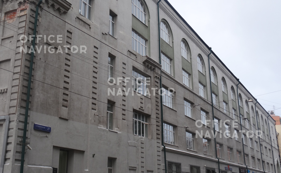 Аренда офиса 305 м², 1 этаж, в бизнес-центре Салют
