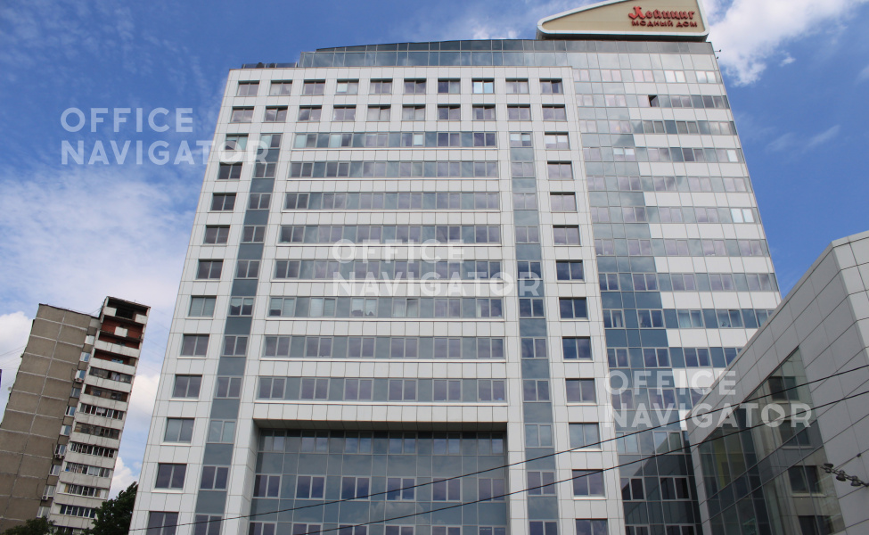 <name>Аренда офиса 1857 м², 3,4 этаж, в бизнес-центре Лейпциг</name>
