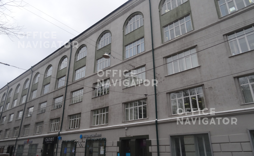 Аренда офиса 305 м², 1 этаж, в бизнес-центре Салют
