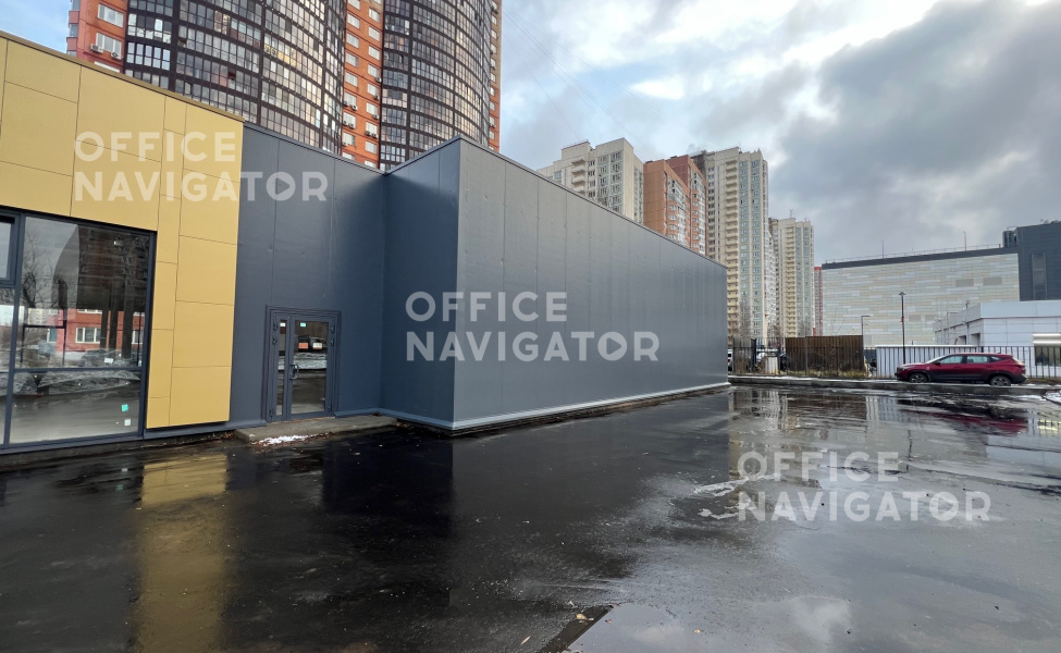 Аренда офиса 1002 м², 1 этаж, в бизнес-центре Новый б-р, 25
