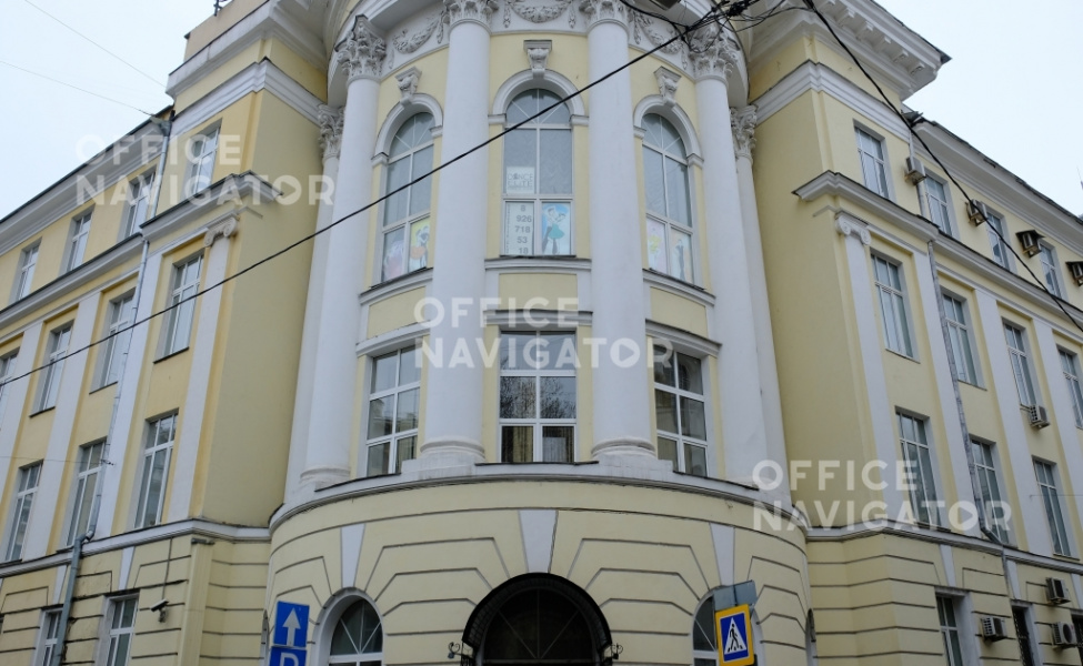 Аренда офиса 367.5 м², 4 этаж, в бизнес-центре Подсосенский пер., 20, стр. 1
