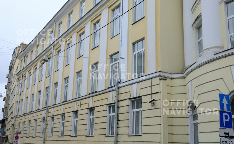 Аренда офиса 367.5 м², 4 этаж, в бизнес-центре Подсосенский пер., 20, стр. 1
