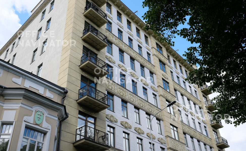 Аренда офиса 451 м², 2 этаж, в бизнес-центре Гоголевский 11
