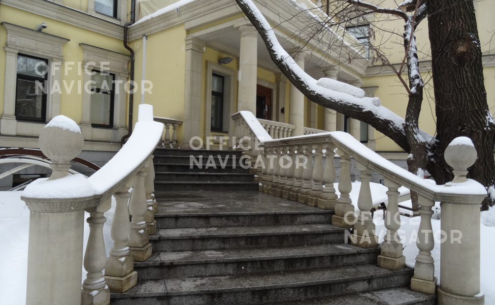 Аренда офиса 2168 м², 1-2 этаж, в бизнес-центре Радищевская В. ул., 12/19, стр. 1
