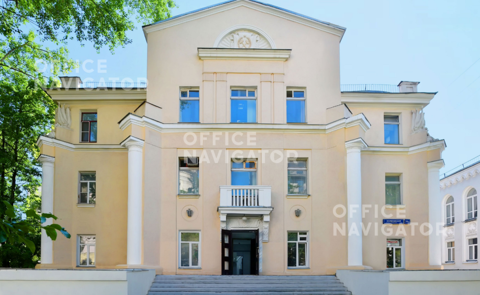 Продажа офиса 3300 м², -1-3 этаж, в бизнес-центре Милютинский пер., 18А
