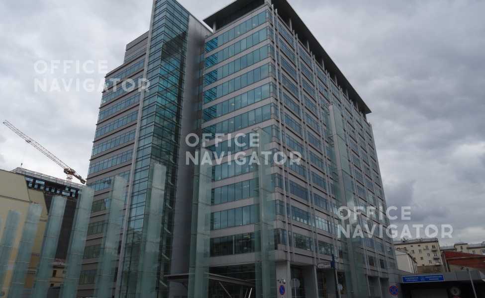 <name>Аренда офиса 4932 м², 3-4 этаж, в бизнес-центре Дукат Плэйс III</name>
