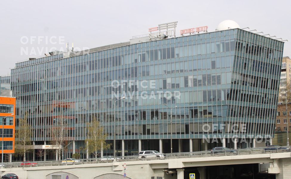Аренда офиса 1600 м², 2 этаж, в бизнес-центре Серебряный город
