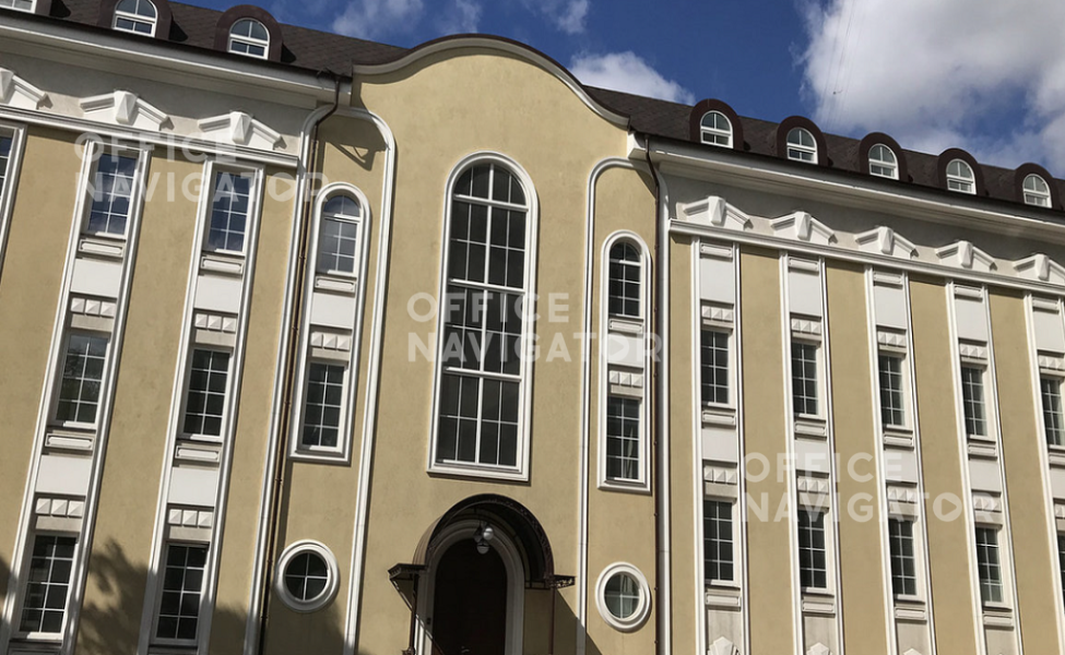 Продажа офиса 1900 м², 1-4 этаж, в бизнес-центре Олсуфьевский пер., 8, стр. 6
