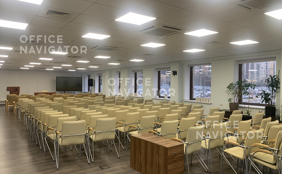 Аренда офиса 524.3 м², 2 этаж, в бизнес-центре Гринвуд
