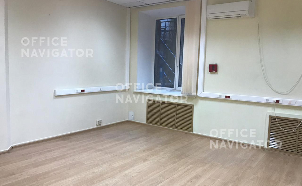 Аренда офиса 270 м², 1 этаж, в бизнес-центре Старопименовский пер., 11, стр. 3

