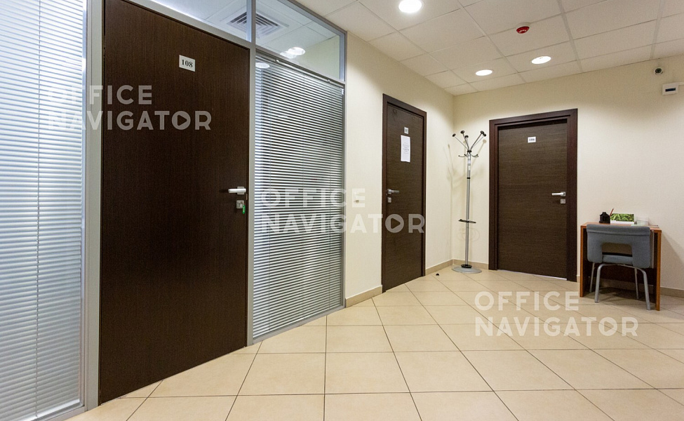 Аренда офиса 1223 м², -1-3 этаж, в бизнес-центре Докучаев пер., 8
