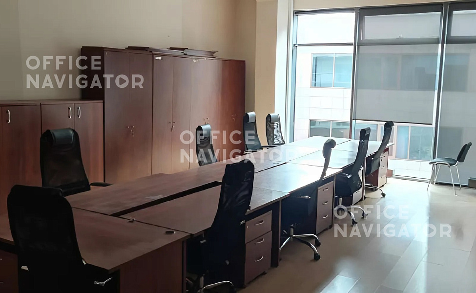 Аренда офиса 2327 м², 3 этаж, в бизнес-центре Black & White Фаза I
