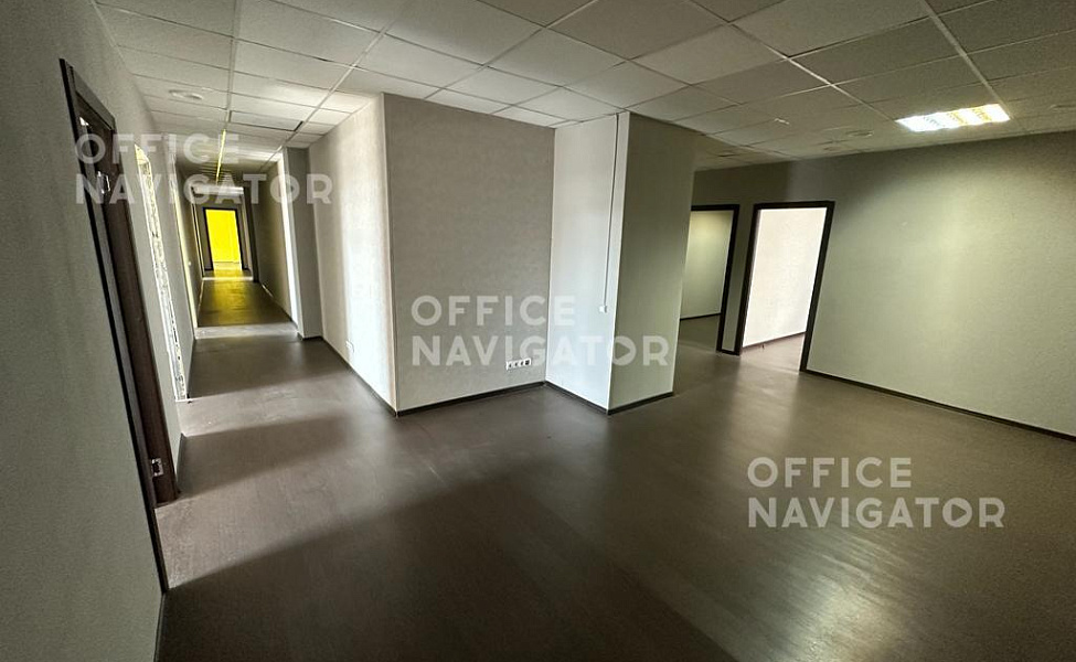 <name>Аренда офиса 644.6 м², 4 этаж, в бизнес-центре Красный Богатырь</name>
