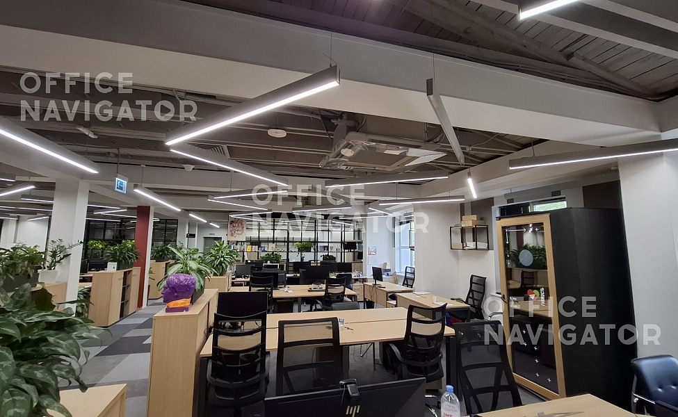 Аренда офиса 1551 м², 1-3 этаж, в бизнес-центре  Новь
