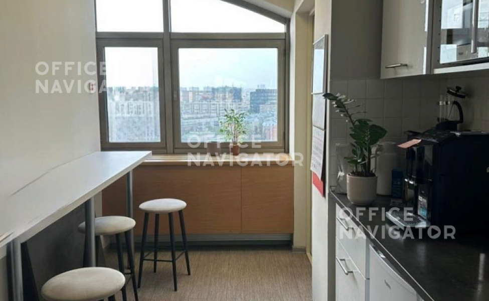 Аренда офиса 300 м², 12 этаж, в бизнес-центре Riverside Towers IV

