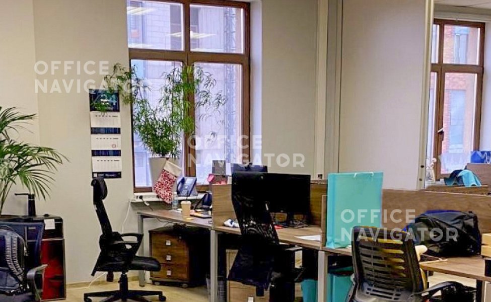 Продажа офиса 1175.6 м², 5 этаж, в бизнес-центре Святогор II
