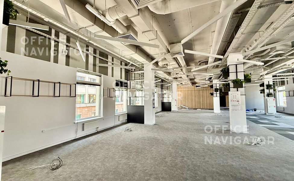 Аренда офиса 792 м², 2 этаж, в бизнес-центре  Новь
