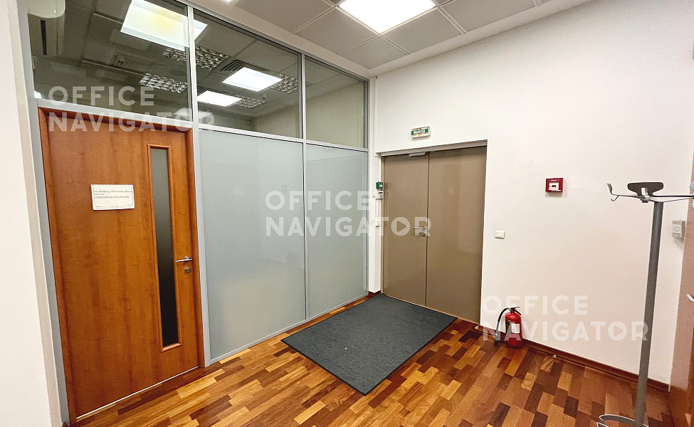 Аренда офиса 290 м², 2 этаж, в бизнес-центре Северное Сияние
