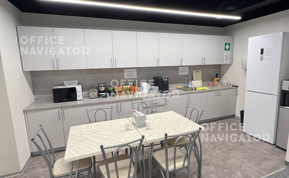 Аренда офиса 2583.6 м², 4 этаж, в бизнес-центре Мидланд Плаза
