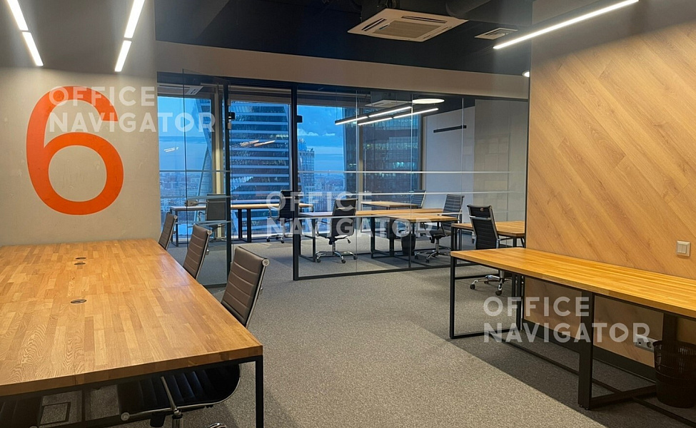 Аренда офиса 2450 м², 19 этаж, в бизнес-центре 
