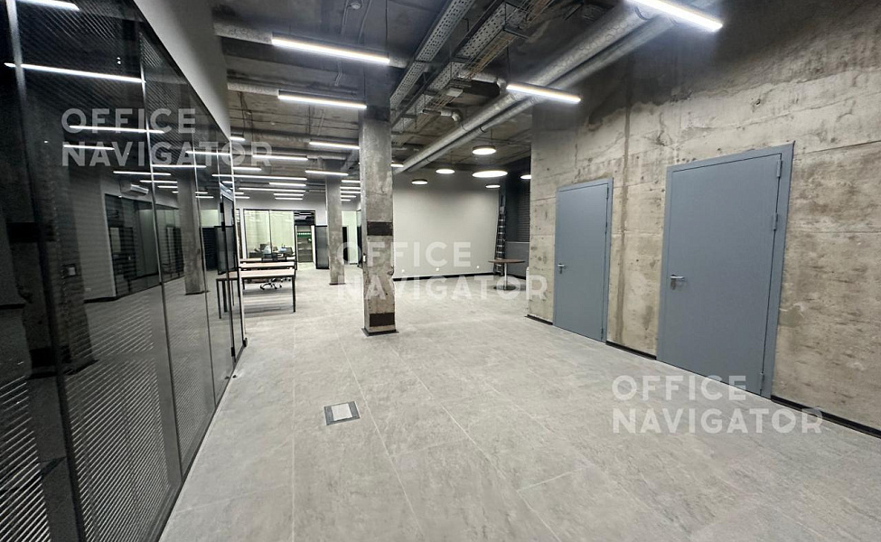 Субаренда офиса 780 м², 1 этаж, в бизнес-центре 
