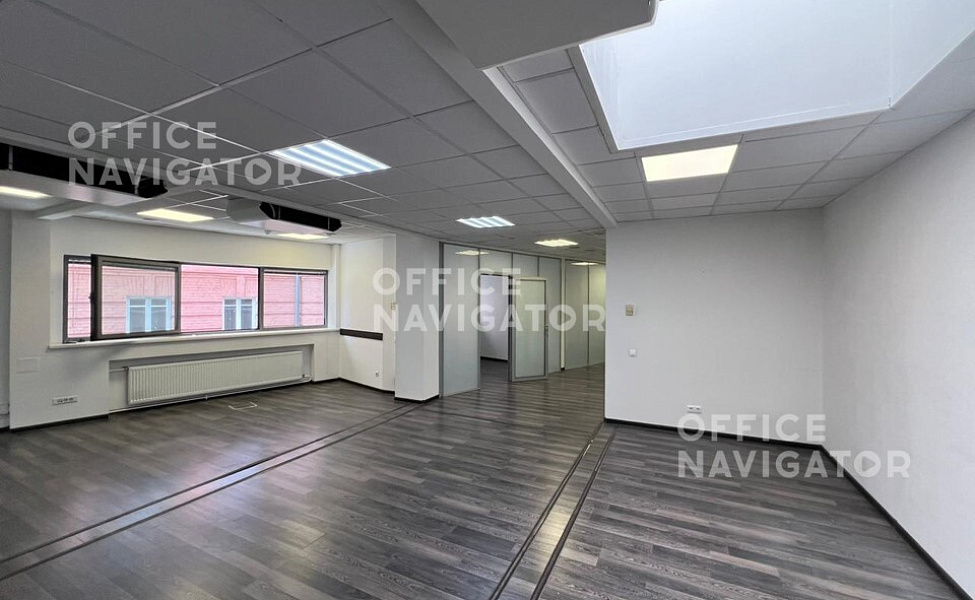 Субаренда офиса 527 м², 1-2 этаж, в бизнес-центре 
