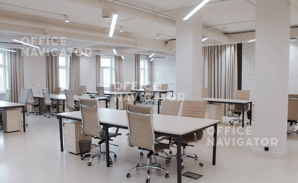Аренда офиса 600 м², 3 этаж, в бизнес-центре 
