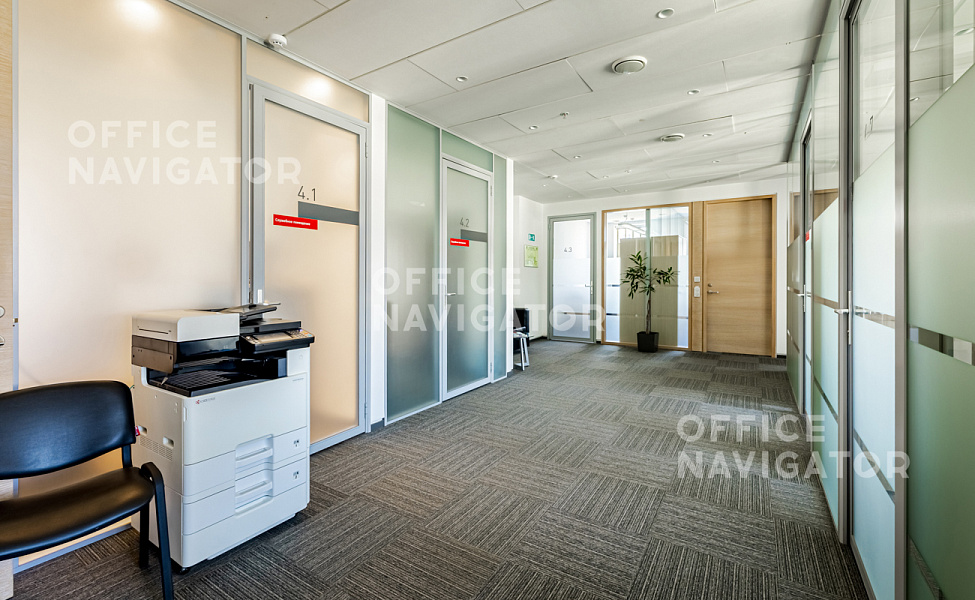 Аренда офиса 599 м², 1 этаж, в бизнес-центре Ивановская Горка
