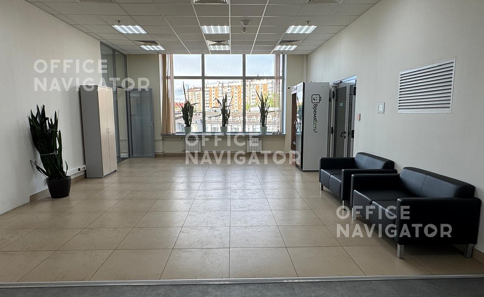 Аренда офиса 1197 м², 3 этаж, в бизнес-центре Звенигородское ш., 18/20
