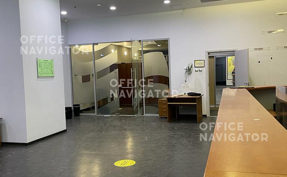 <name>Аренда офиса 2485 м², 9 этаж, в бизнес-центре Континент На Звездной</name>

