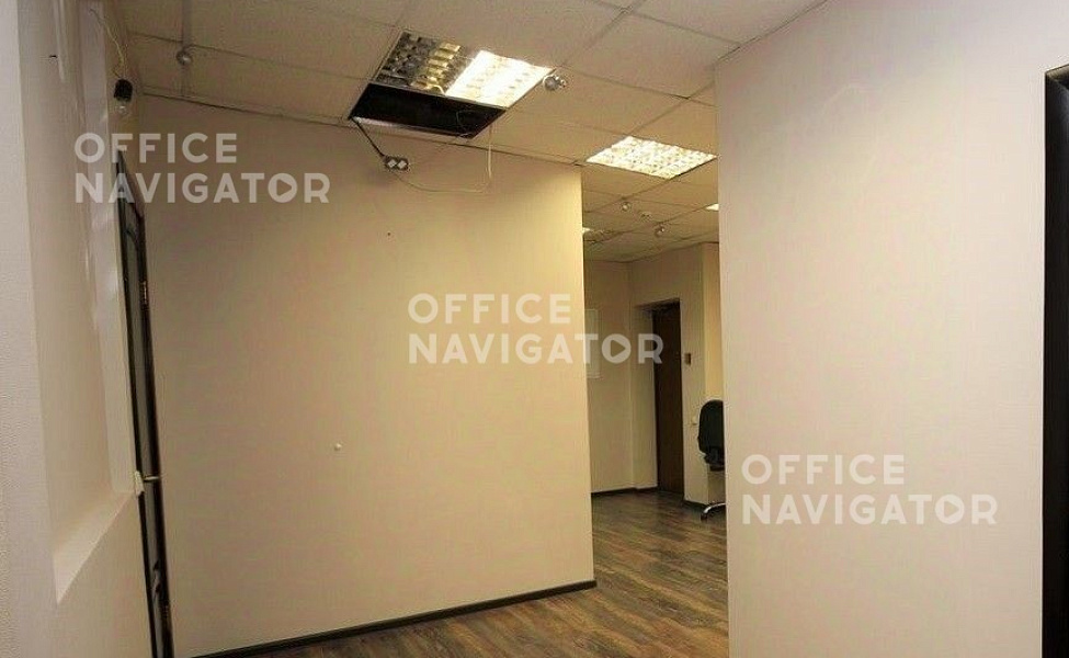 <name>Аренда офиса 175.5 м², 3 этаж, в бизнес-центре Лето</name>
