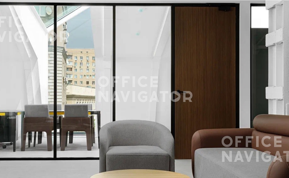 Продажа офиса 2100 м², 1-5 этаж, в бизнес-центре 
