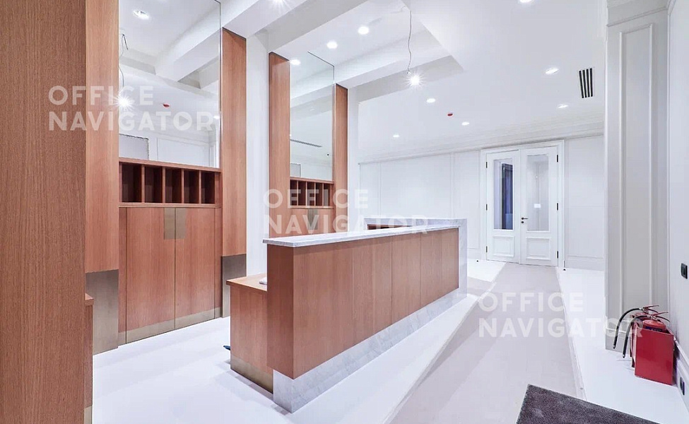 Аренда офиса 322 м², 2 этаж, в бизнес-центре Петровка ул., 18
