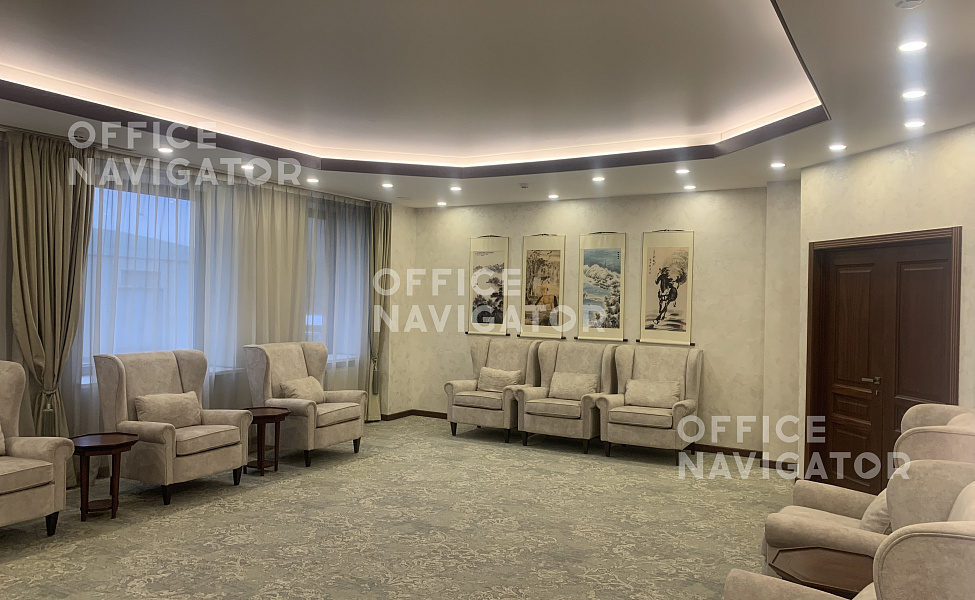 Аренда офиса 422.9 м², 1 этаж, в бизнес-центре Гринвуд
