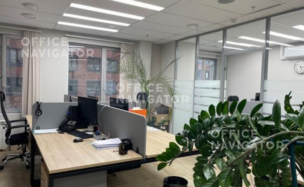 Аренда офиса 341 м², 4 этаж, в бизнес-центре Кутузофф Тауэр
